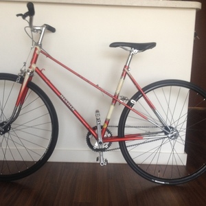 1972 Mercier Beauty Red