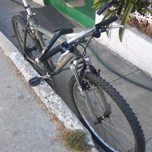 1994 Specialized Stumpjumper FSR Green and Yellow or Gold