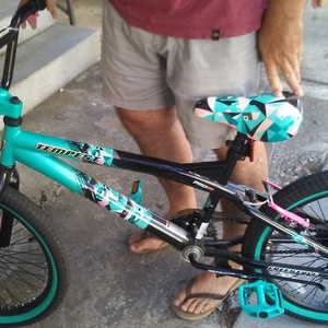 2019 Kent GS72071 Green and Black