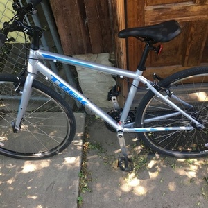 2019 Trek FX 1 Silver, gray or bare metal