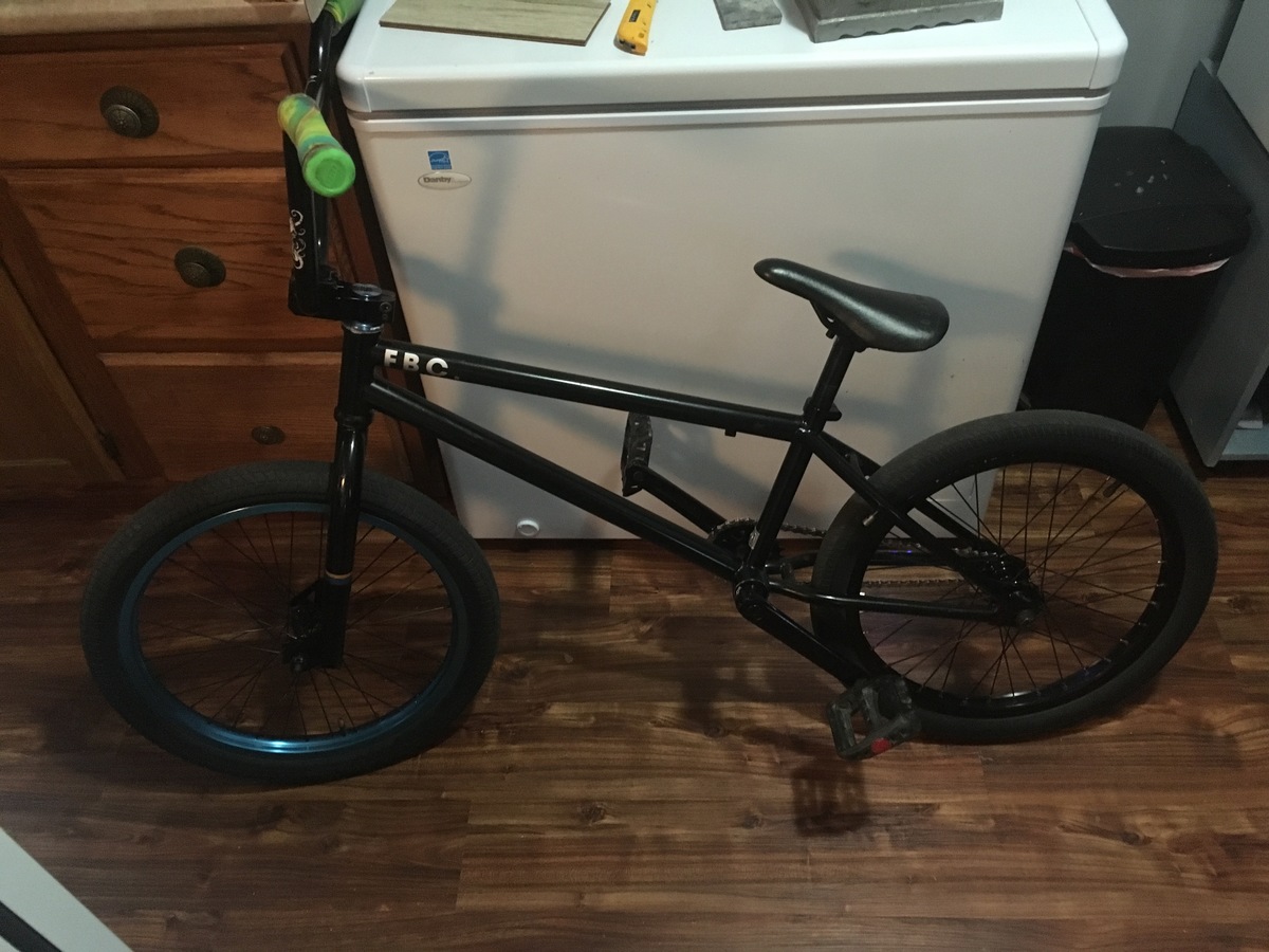 2012 Fit bike Co. F12-G1B-F 2012 Fit bike Co. F12-G1B-F