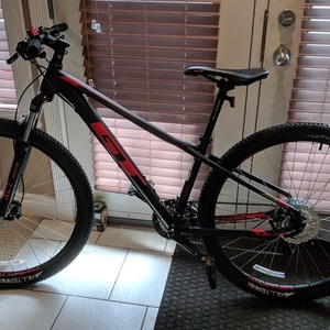 2018 GT Bicycles Avalanche Black