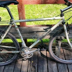 1991 Bridgestone MB-0/Zip White