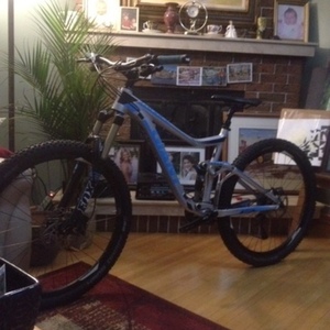 2014 Giant Trance 27.5 1 Silver, gray or bare metal, Blue, and Black