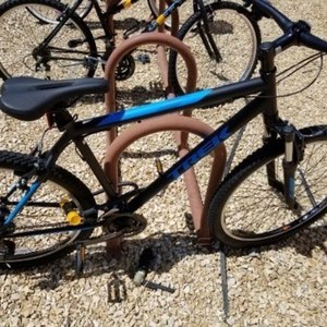 2019 Trek 820 Black and Blue