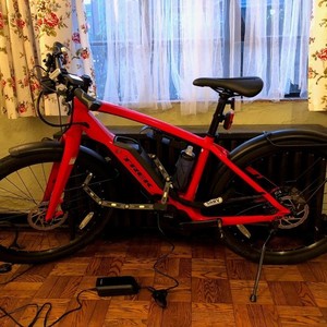 2018 Trek Super Commuter +8S Red