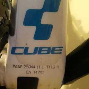2014 Cube Agree GTC White, Blue, and Black