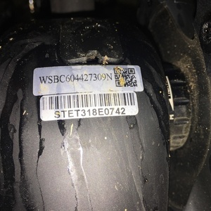 2019 Specialized Roubaix Black and Yellow or Gold