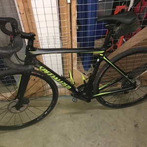 2019 Specialized Roubaix Black and Yellow or Gold