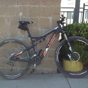 Trek Superfly 100 AL  Black