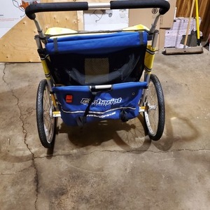 2003 Chariot Cougar2 bike trailer Yellow or Gold and Blue