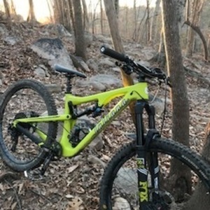 2018 Juliana Bicycles Roubion Green and Black