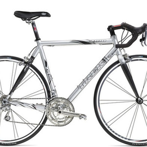 2004 Trek 2100  Silver or Gray