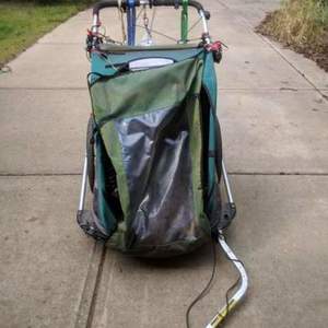 Trek Single bike trailer Green, Blue, and Yellow or Gold