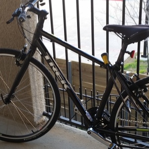 2015 Trek 7.2  Black