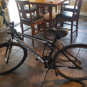 2017 Schwinn Hybrid Bicycle 700C Black