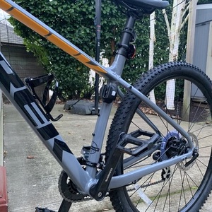 Trek Marlin Silver, gray or bare metal