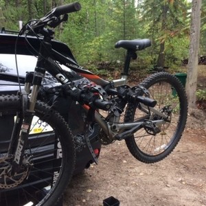 Giant Yukon Silver, gray or bare metal and Black