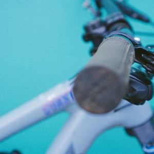 2019 Santa Cruz bronson cc Silver, gray or bare metal