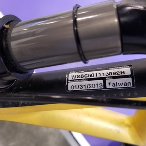 2013 Specialized Stumpjumper Comp Carbon 29 FSR Yellow or Gold and Black