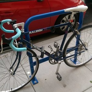1985 Raleigh Tecnium II 440 Blue and Pink