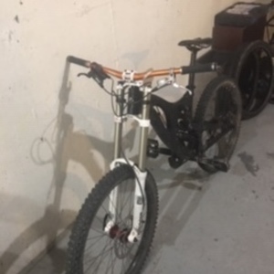 2010 Santa Cruz V10 Black