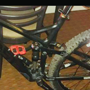 Thomson Ghost Black