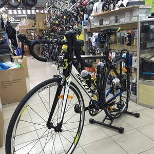 2016 SCOTT Syncross Black, White, and Yellow or Gold