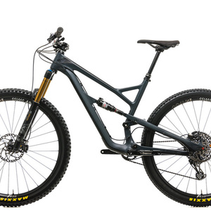 2018 YT Jeffsy CF Silver, gray or bare metal