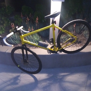 2019 Kona Lrg Yellow or Gold