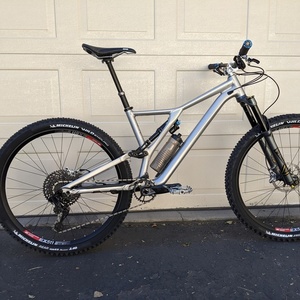 2019 Specialized Stumpjumper Evo Silver, gray or bare metal