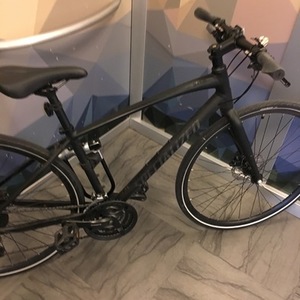 2019 Specialized Sirrus Black