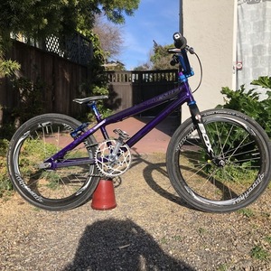 Ssquared CEO V2 size Junior (TT 18.75”)