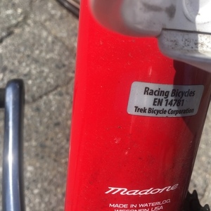 2009 Trek Madone 4.5 Red