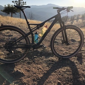 2016 Specialized Epic Black