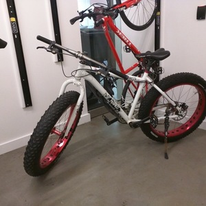 2016 FRAMED Minnesota 2.0 Fat Bike White