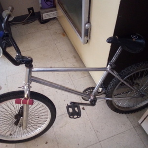 Huffy 82635huffyk3705 Silver, gray or bare metal