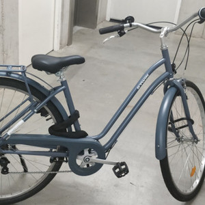 Btwin https://www.decathlon.nl/p/stadsfiets-elops-120-laag-frame-blauw/_/R-p-X8487236?mc=8487236&...