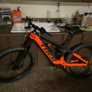 2020 Trek Rail 9.8 XL Black and Orange