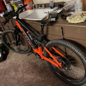 2020 Trek Rail 9.8 XL Black and Orange