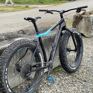 2019 Salsa Mukluk Carbon NX Eagle Black, Blue, and Orange
