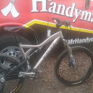2019 Yeti 575 full suspension carbon fiber silver and black Silver, gray or bare metal