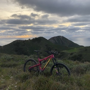 2016 Santa Cruz Bronson CC Pink