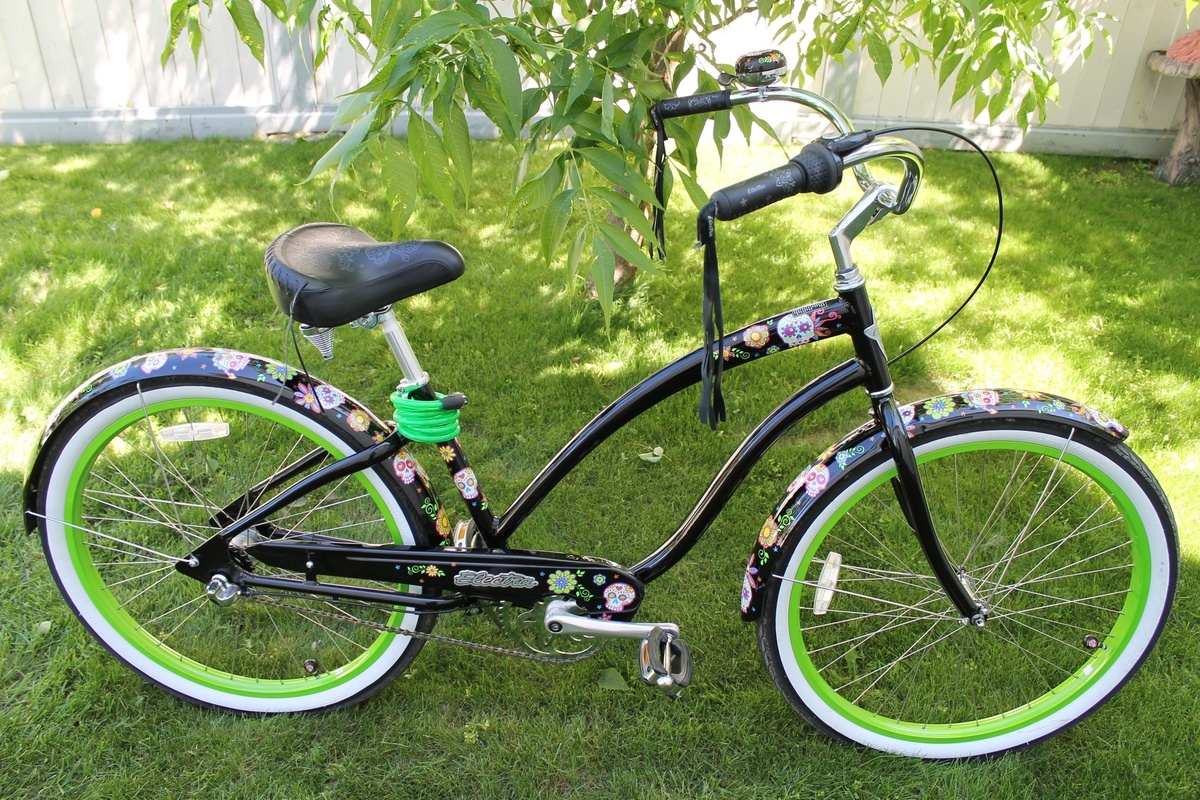electra sugar skull bike