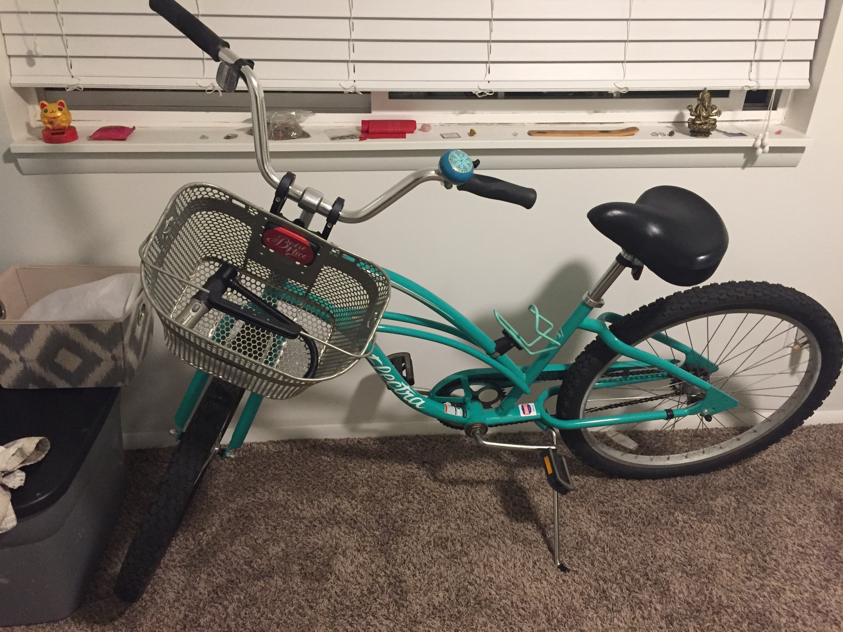 Electra Cruiser 1, Lady