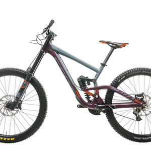 2018 SCOTT Gambler 720 Silver, gray or bare metal