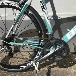 2013 Bianchi Infinito Ultegra Compact Teal, White, and Black