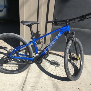 2020 Trek Marlin 6 Blue