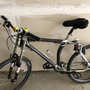 1998 GT Bicycles STS 18" Black