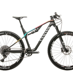 2020 Canyon bicycles Lux CF SL 8.0 Black